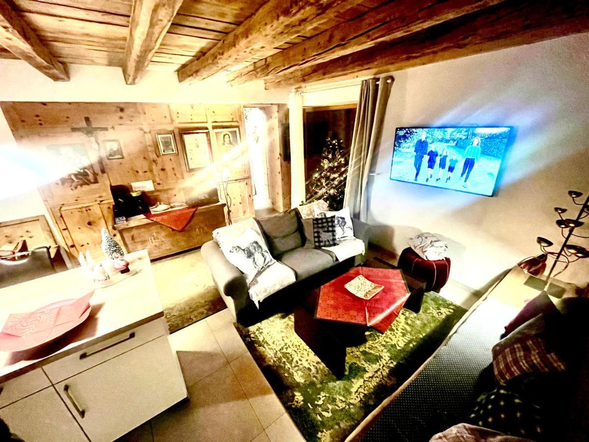 Villa Evy ムタース エクステリア 写真