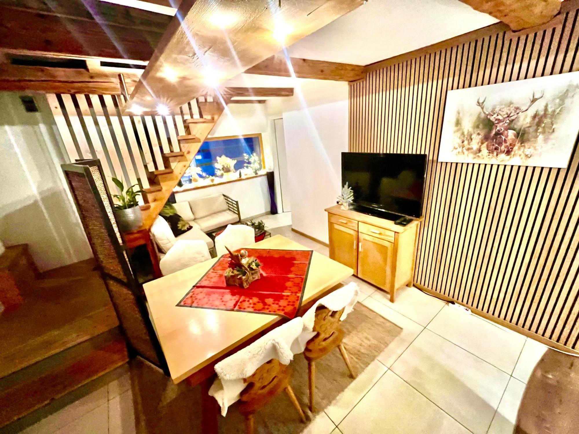 Villa Evy ムタース エクステリア 写真